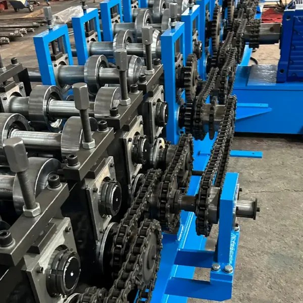 Semi Auto Size Changeable CZ Purlin Roll Forming Machine
